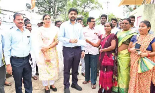 Expedite Indiramma houses construction at the earliest: Collector Venkatesh Dhotre