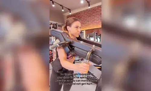 Soha Ali Khan shares glimpse of her heavy leg day, highlights the power of mobility training