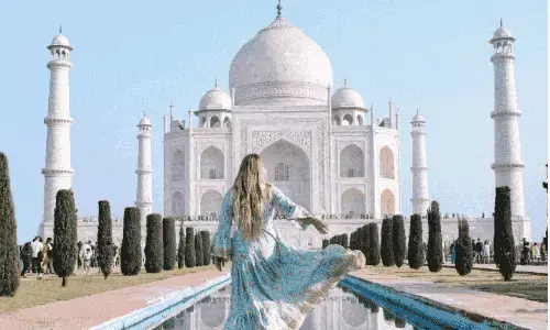 How to Plan a Hassle-Free Taj Mahal Tour Package