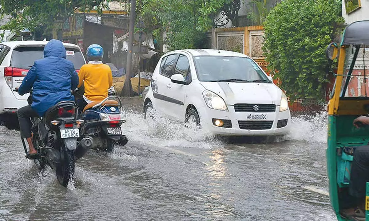 Heavy rains lash Vijayawada
