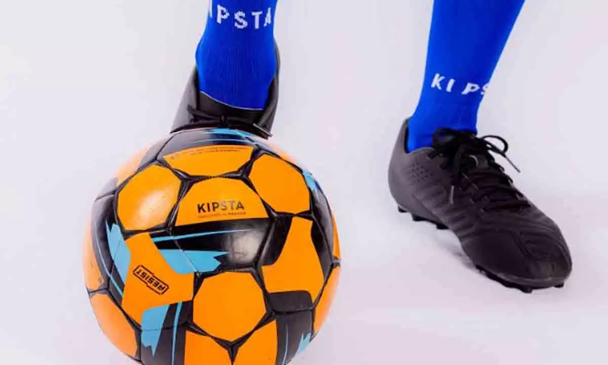 Decathlon Launches Kipsta RESIST Football Series for Diverse Indian Terrains Decathlon Launches Kipsta RESIST Football Series for Diverse Indian Terrains
