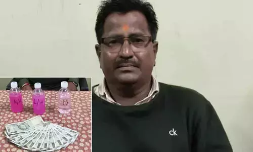 Hyderabad ACB nabs line Inspector red-handed accepting Rs 6,000 bribe