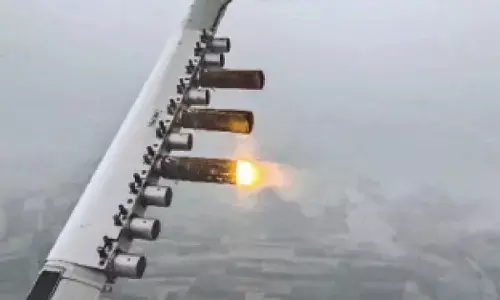 Low moisture content in clouds did not cause rain despite seeding