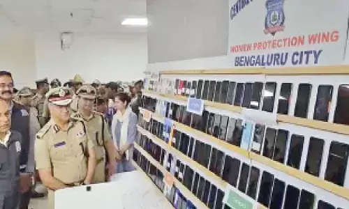 Police recover 894 stolen mobile phones through CEIR portal