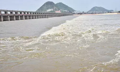 2nd flood warning issued at Prakasam Barrage