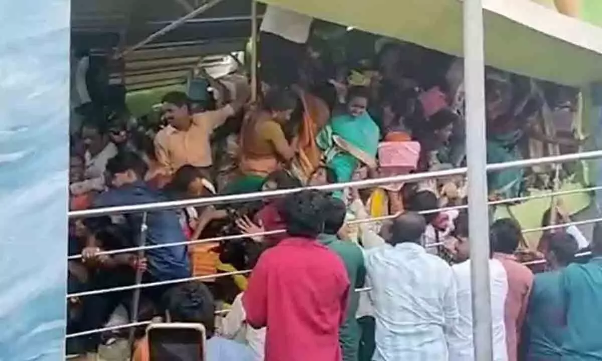 Over five dead in a stampede at a temple in Srikakulam’s Kasibugga Over five dead in a stampede at a temple in Srikakulam’s Kasibugga