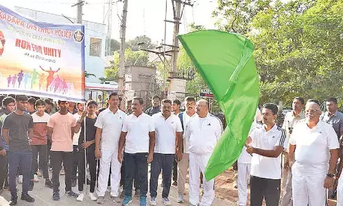 Kadapa SP flags off Run for Unity