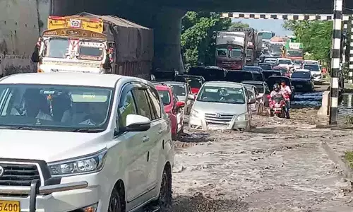 Heavy Traffic Jam on Hyderabad-Vijayawada Highway