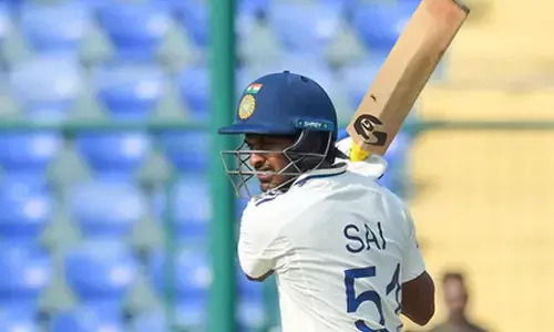 South Africa A bowlers make early inroads, reduce India A to 25/2 at tea