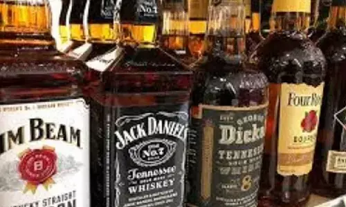 Liquor worth Rs 75 lakh bound for Bihar seized in Lucknow, one arrested