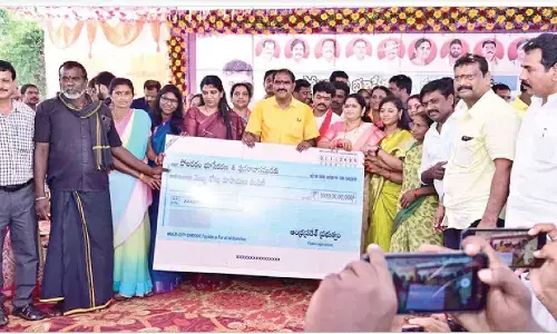 State govt releases Rs.1,000 cr for Polavaram displaced