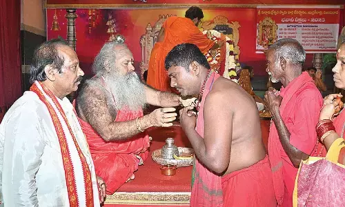 Bhavani Deeksha dharana begins grandly on Indrakeeladri