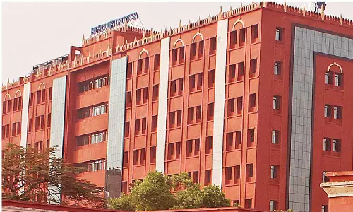 HC notice to SP for commenting on sub judice matter