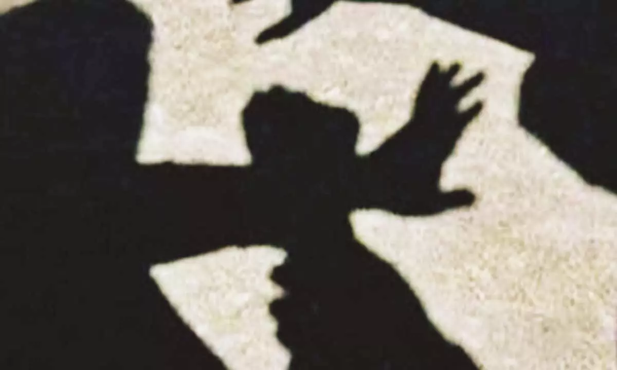 Bengaluru: Bengal woman facing theft charges alleges assault by police Bengaluru: Bengal woman facing theft charges alleges assault by police