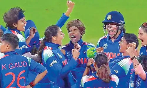 Indian eves on top the world