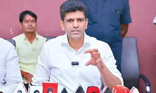 Union minister inspects village tank