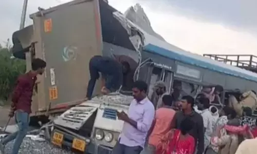 Death toll rises to 20 in Telangana bus-truck collision