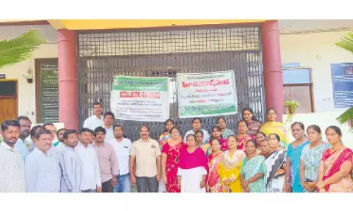 TG Colleges shut down over Rs 5,000 cr fee reimbursement dues