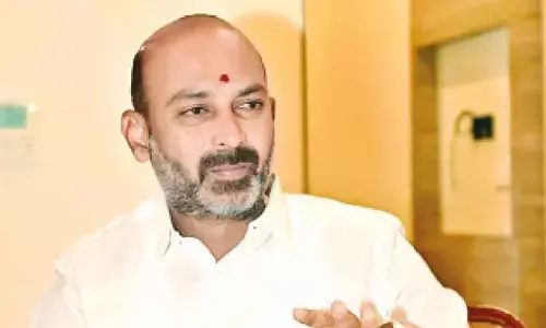 Meaningless: Union Minister attacks Telangana govt over fee-reimbursement scheme panel