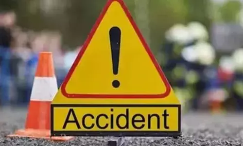 16 injured in auto rickshaw and car collision in Nellore district 16 injured in auto rickshaw and car collision in Nellore district