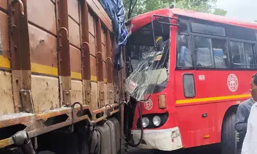 Three injured in bus and lorry collision near Tandur