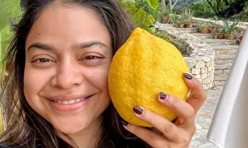 Sumona Chakravartis vacation to Spain looks exotic and serene