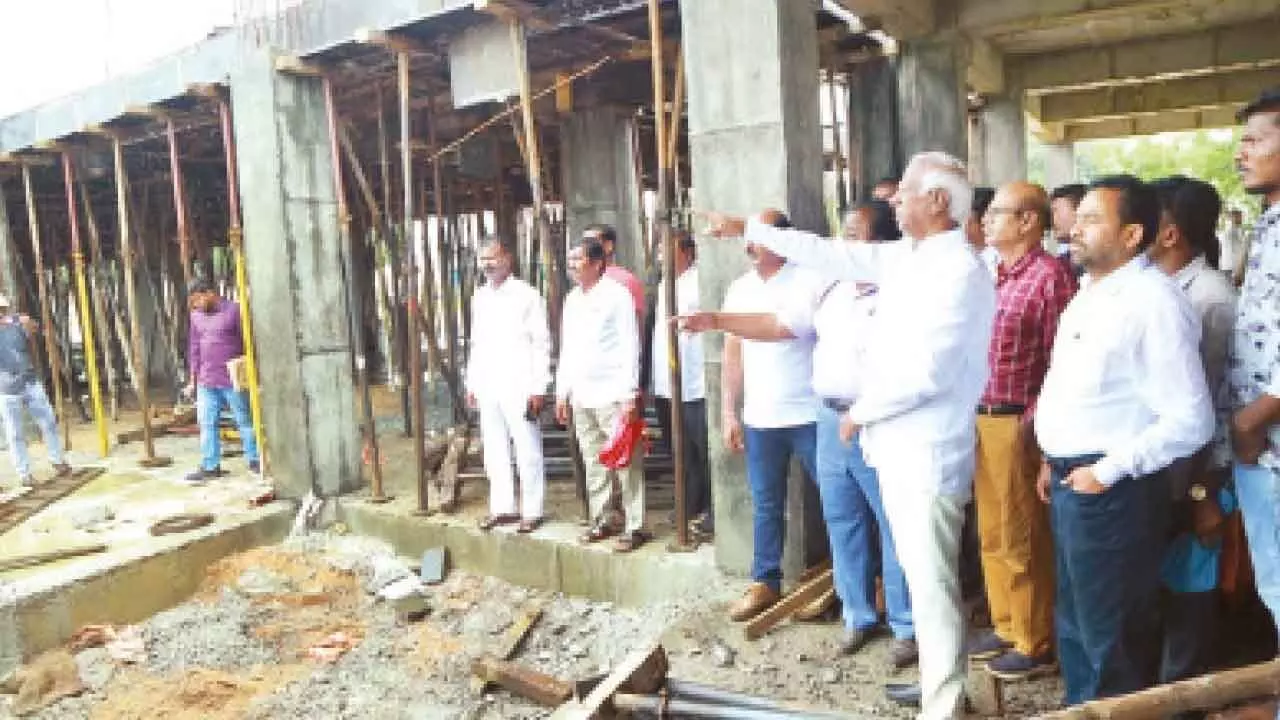 Development works worth Rs 1,400 cr will be completed within 18 months: Kadiyam Development works worth Rs 1,400 cr will be completed within 18 months: Kadiyam