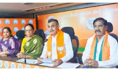 Chevella MP pins blame on BRS govt for bad condition of roads