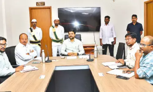 District Collector urges for seamless cotton procurement