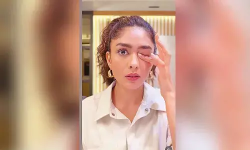 Mrunal Thakur showcases hilarious post eye make-up struggles Mrunal Thakur showcases hilarious post eye make-up struggles