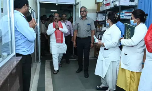 Chhattisgarh: Dy CM visits injured train crash victims in hospitals