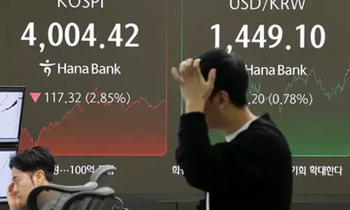 Valuation fears rout South Korean stock market