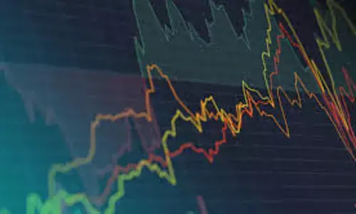 ADP Reports 42,000 Private-Sector Jobs Added in October, Surpassing Forecasts