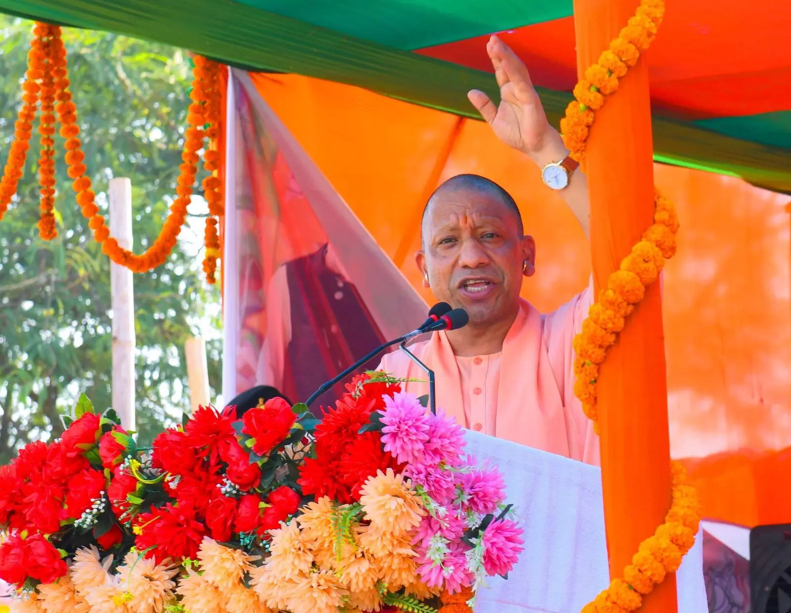 Bihar Assembly Elections Jo Ram Ka Nahi, Vo Humare Kisi Kaam Ka Nahi: CM Yogi electrifies Sitamarhi rallies Bihar Assembly Elections Jo Ram Ka Nahi, Vo Humare Kisi Kaam Ka Nahi: CM Yogi electrifies Sitamarhi rallies