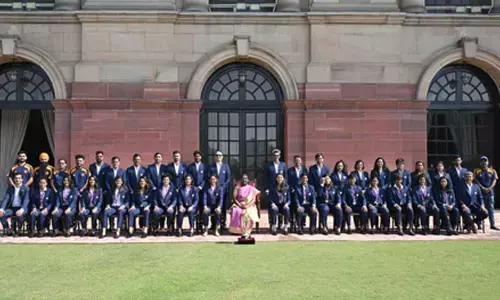 President Droupadi Murmu hosts Women’s ODI WC-winning Indian team at Rashtrapati Bhavan President Droupadi Murmu hosts Women’s ODI WC-winning Indian team at Rashtrapati Bhavan