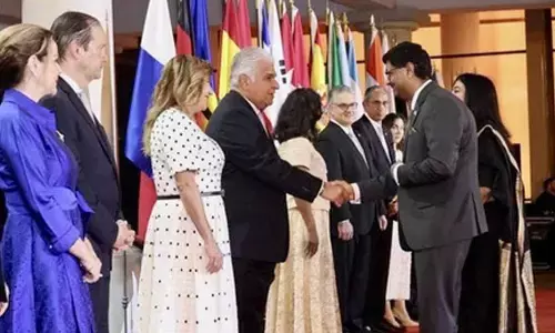 Indian envoy meets Panama President, extends wishes on ‘Fiestas Patria’ and Independence Day