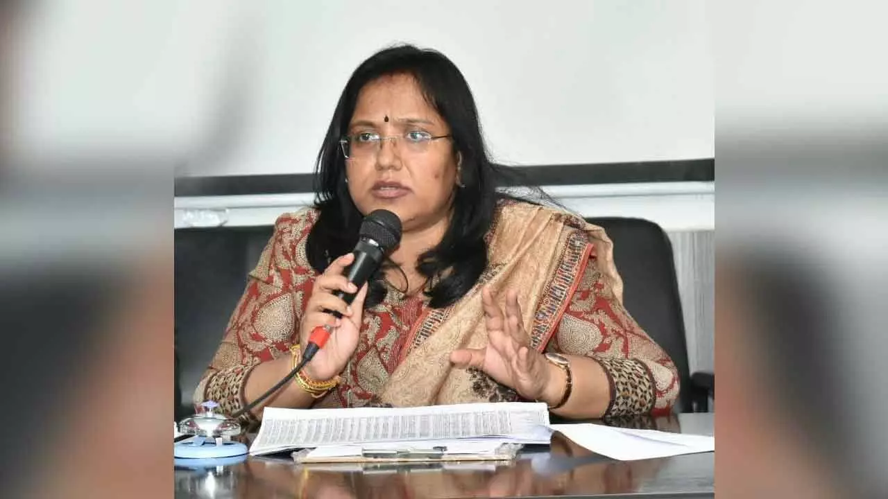 IAS association condemns FATHI’s attacks on education secretary Sridevasena IAS association condemns FATHI’s attacks on education secretary Sridevasena