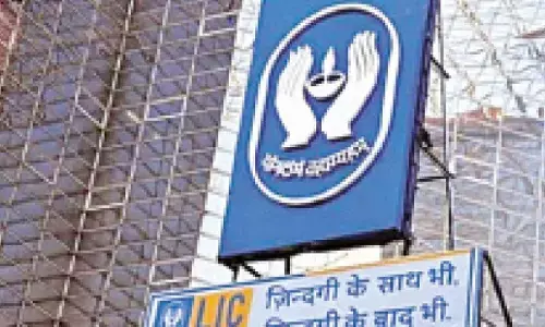 LIC’s Q2 net surges 32% to Rs 10,053 cr