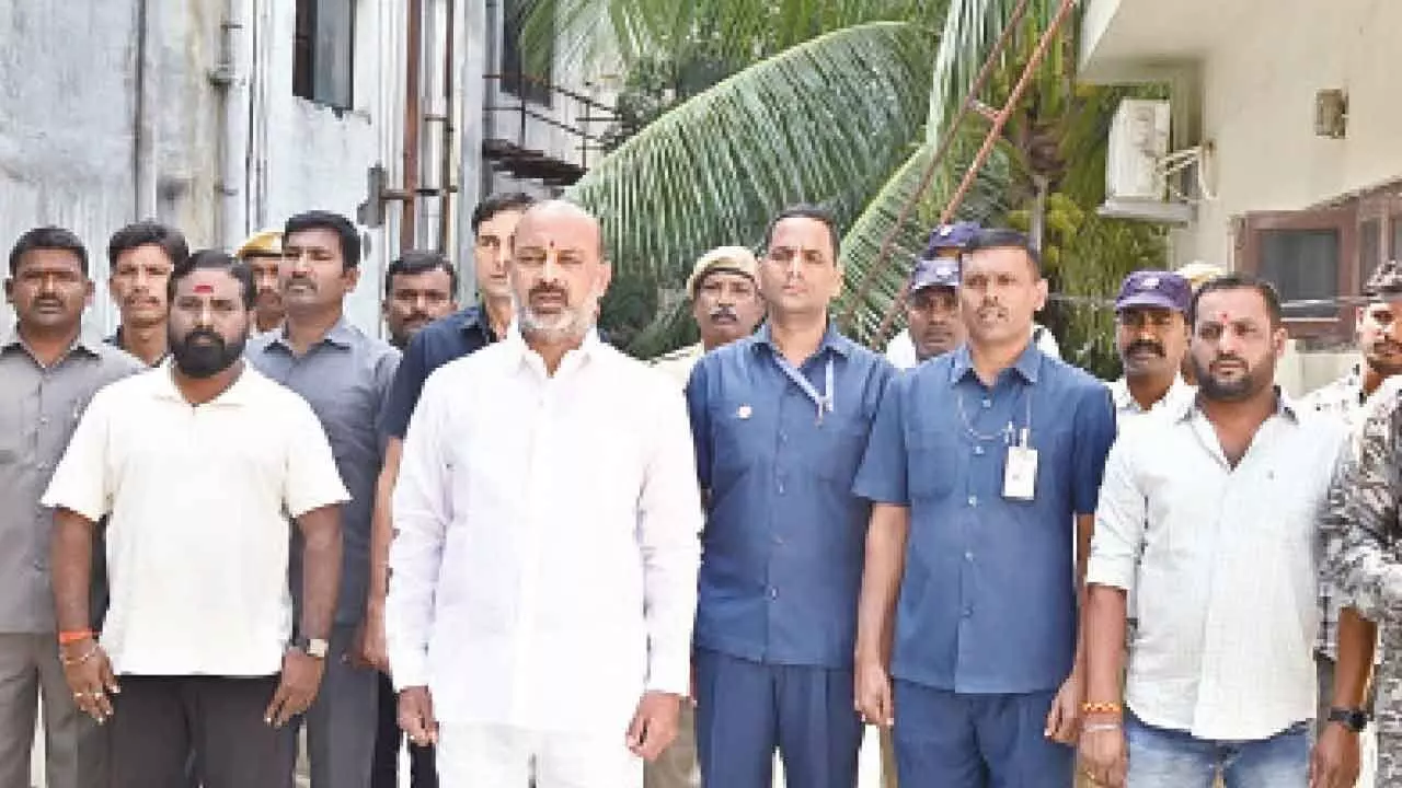 Bandi Sanjay accuses Revanth of betraying fee reimbursement promise Bandi Sanjay accuses Revanth of betraying fee reimbursement promise