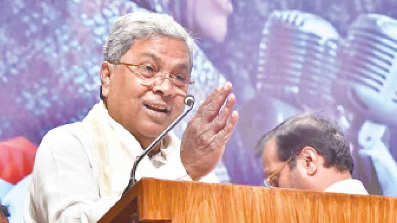 Siddaramaiah, Joshi trade barbs over ethanol allocation