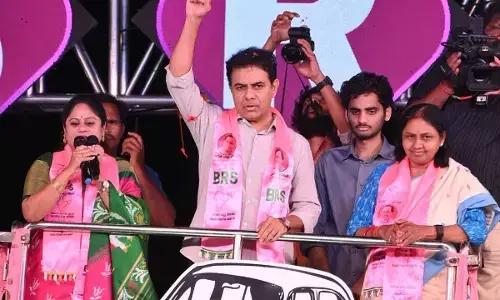 KTR to JH voters: Give us the sword to fight with the govt on your behalf