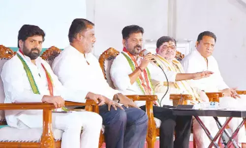 Cong win in JH will spur city devpt, asserts CM