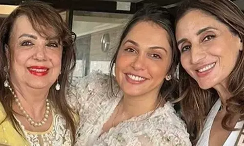 Isha Koppikar says Miss you deeply, Aunty Zarine as she remembers Sussanne Khans mother