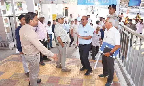 DRM inspects Visakhapatnam-Naupada-Paralakhemundi section