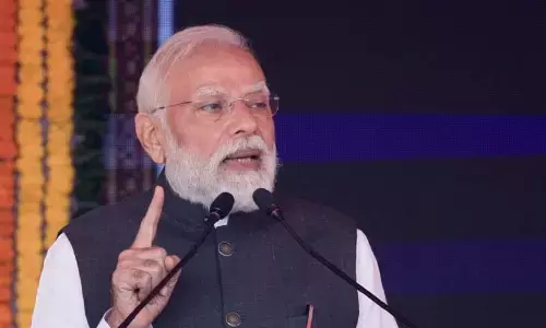 Kerala Governor Rajendra Arlekar and Union Minister Suresh Gopi joined the ceremony virtually