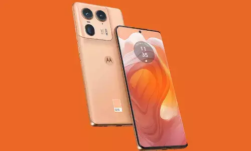 Motorola Edge 70 Ultra Leak: 1.5K OLED, Snapdragon 8 Gen 5 & Periscope Camera