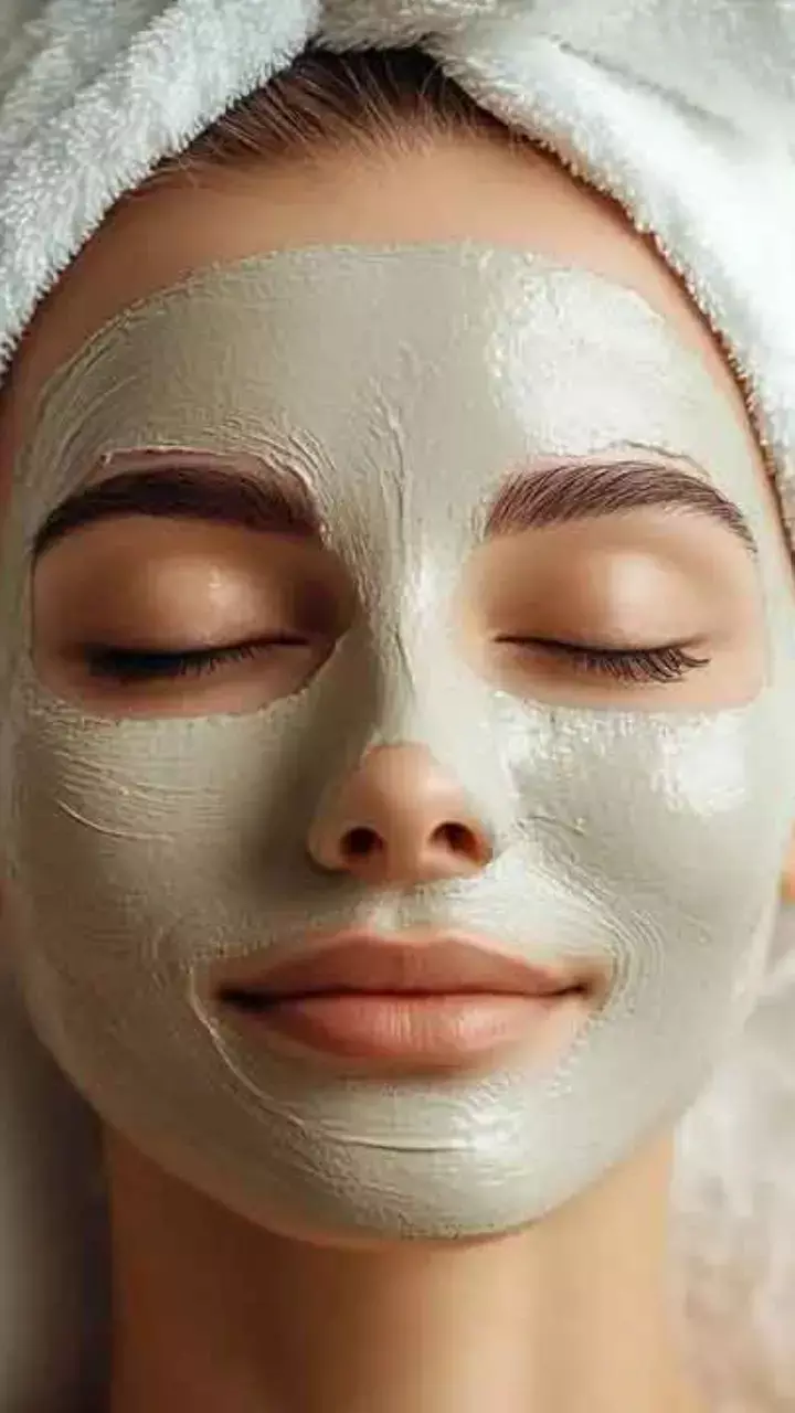 DIY Homemade Face Packs to Keep Your Skin Glowing This Winter