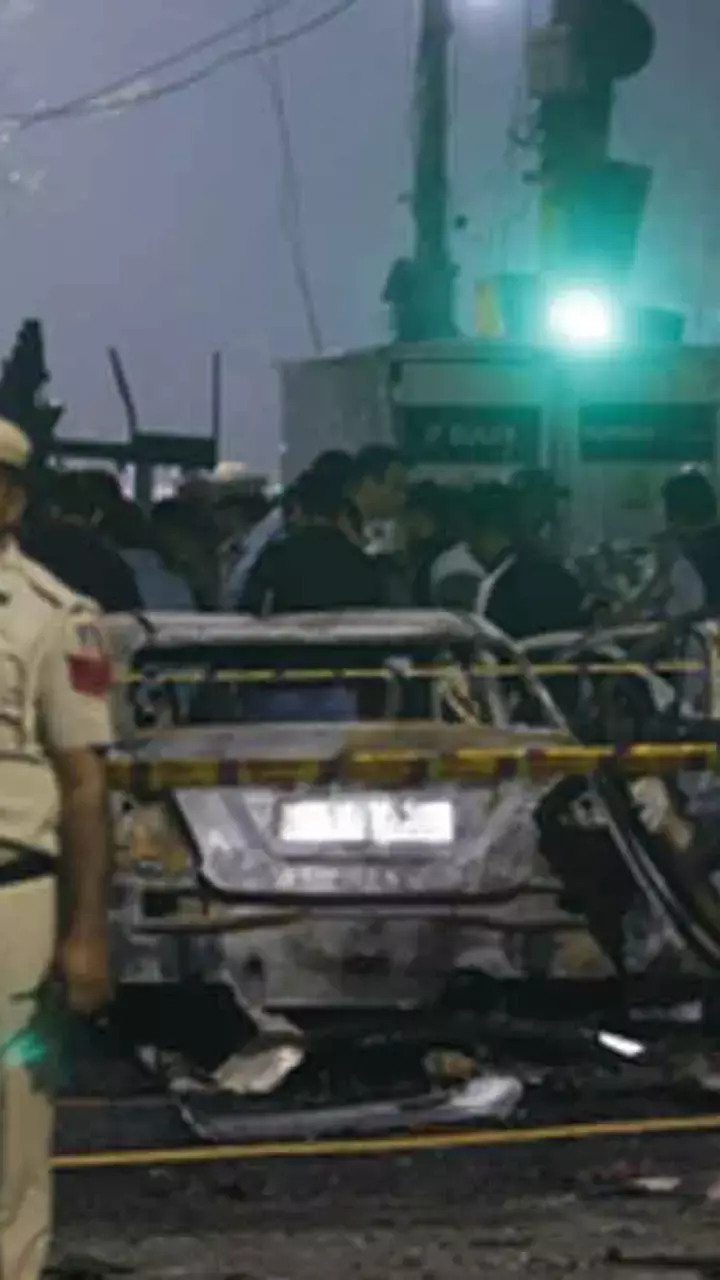 Emergency service responded promptly: Bengal BJP on Red Fort blast Emergency service responded promptly: Bengal BJP on Red Fort blast