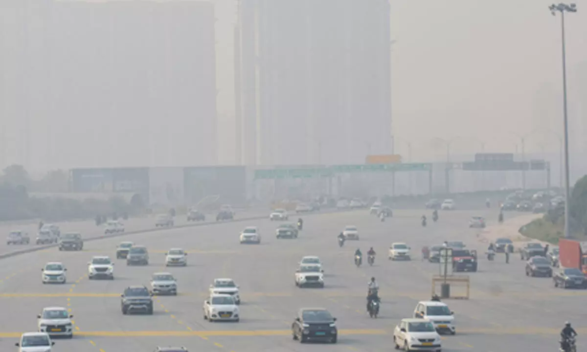 Delhi air pollution: SC seeks reports from Punjab, Haryana on stubble burning Delhi air pollution: SC seeks reports from Punjab, Haryana on stubble burning