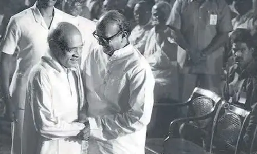 P V Narasimha Rao with former Prime Minister V P Singh at the swearing-in ceremony of the former as Prime Minister at Rashtrapati Bhavan on June 21, 1991